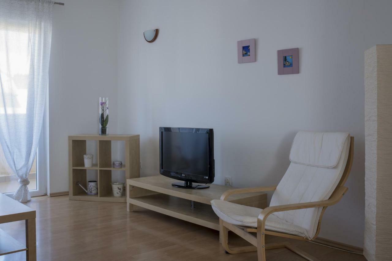 מדולין Apartment Karin מראה חיצוני תמונה